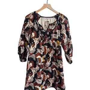 Chelsea + Violet Floral Shift Dress Size XS